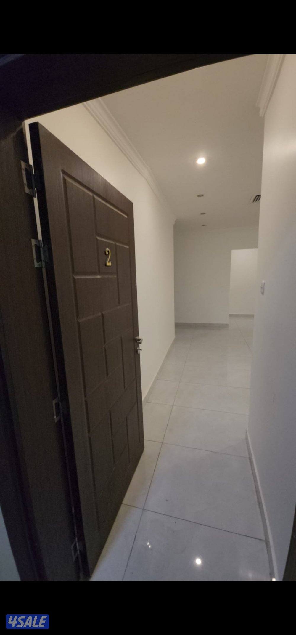 للإيجار شقة كبيرة حطين & شقق رميثية فنيطيس بيت صباح السالم القصور3