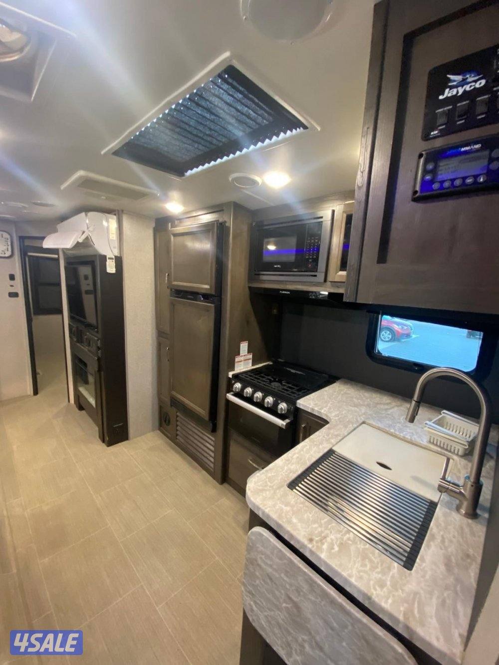 طلبية خاصة وايت هوك جايكو8