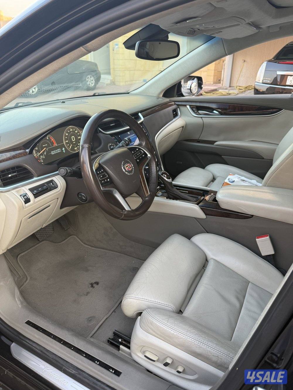 للبيع كاديلاك XTS42