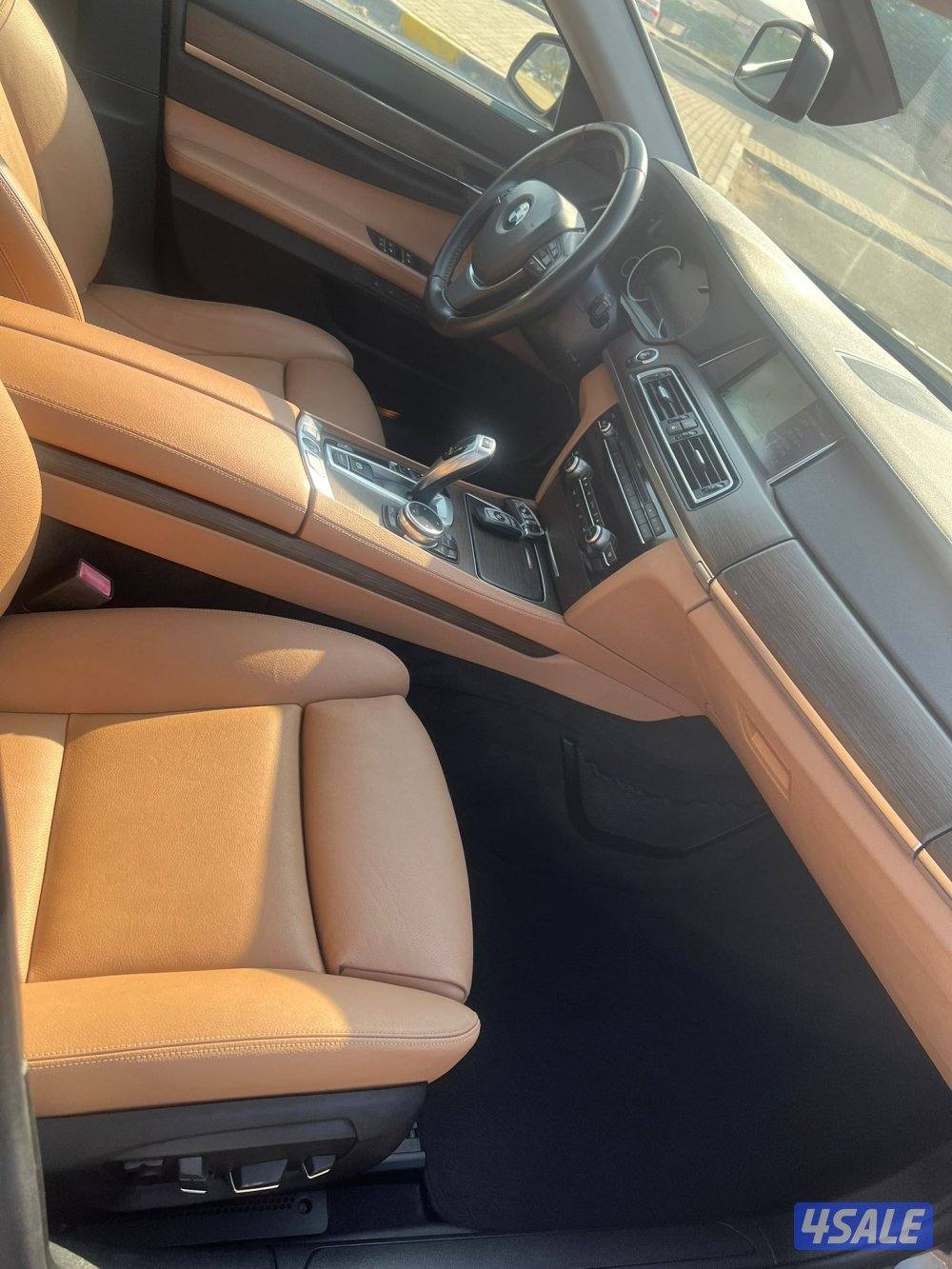 للبيع BMW 740Li موديل 20147