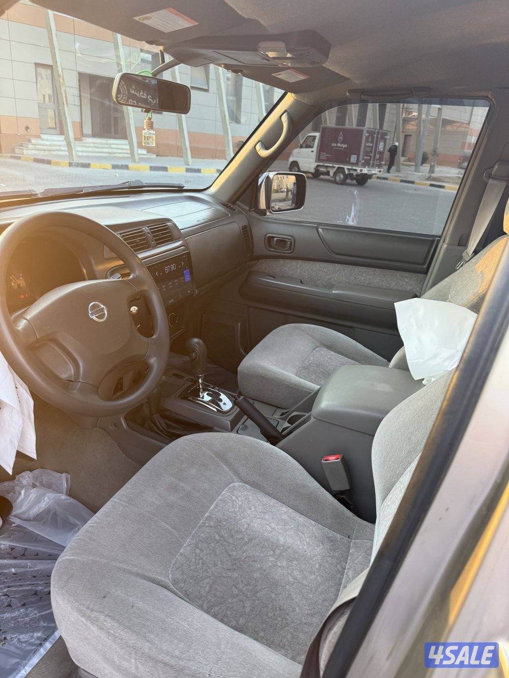 للبيع نيسان بيك اب تماتيك موديل  2013 ماشي 417,000 KM1