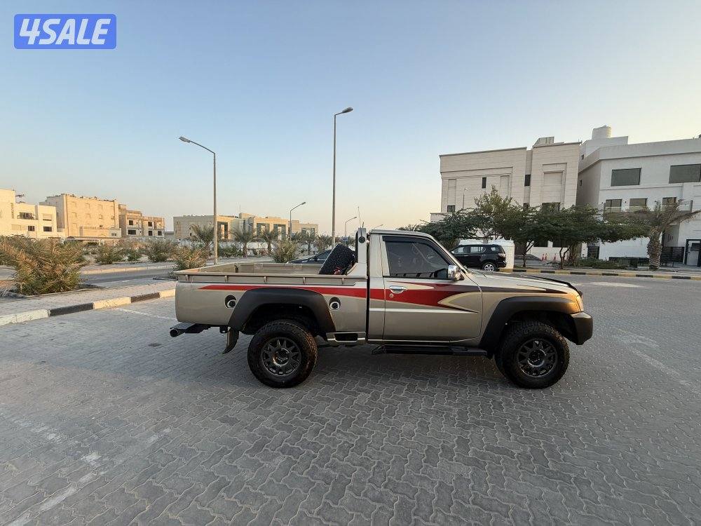 للبيع نيسان بيك اب تماتيك موديل  2013 ماشي 417,000 KM7