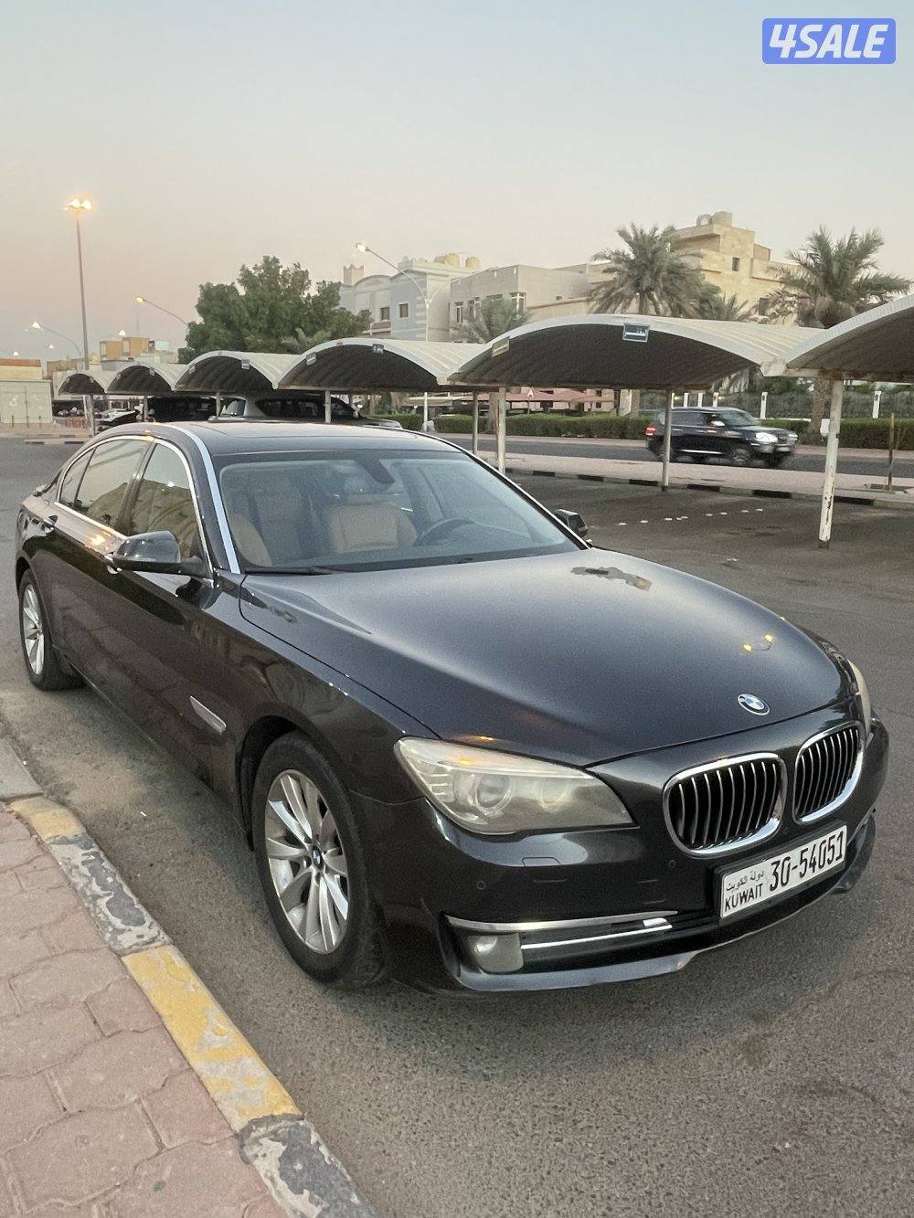 للبيع بي ام 730 موديل ٢٠١٥ صبغ الوكاله ماشي ٢٠٥6