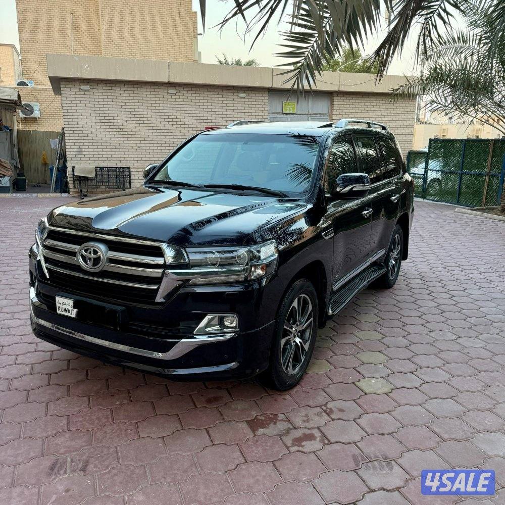 لاند كروزر تورنق v8 موديل 20204