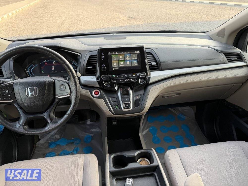 Honda odyssey 2018 ماشي 175 الف4