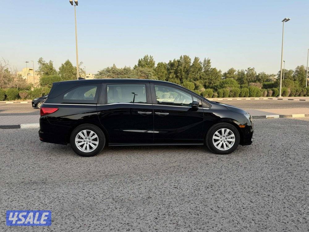 Honda odyssey 2018 ماشي 175 الف6