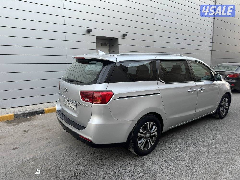 للبيع كيا كرنفال موديل 2019 بحالة الوكاله1