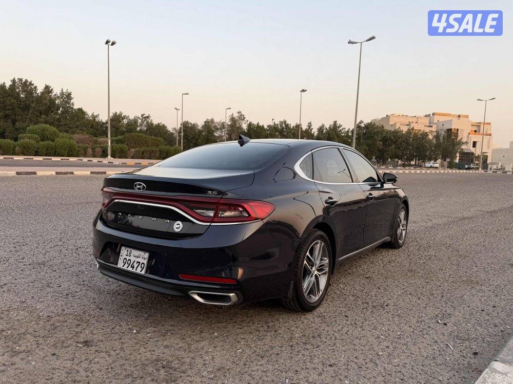 Hyundai azerra 2020.ماشي 36 الف6