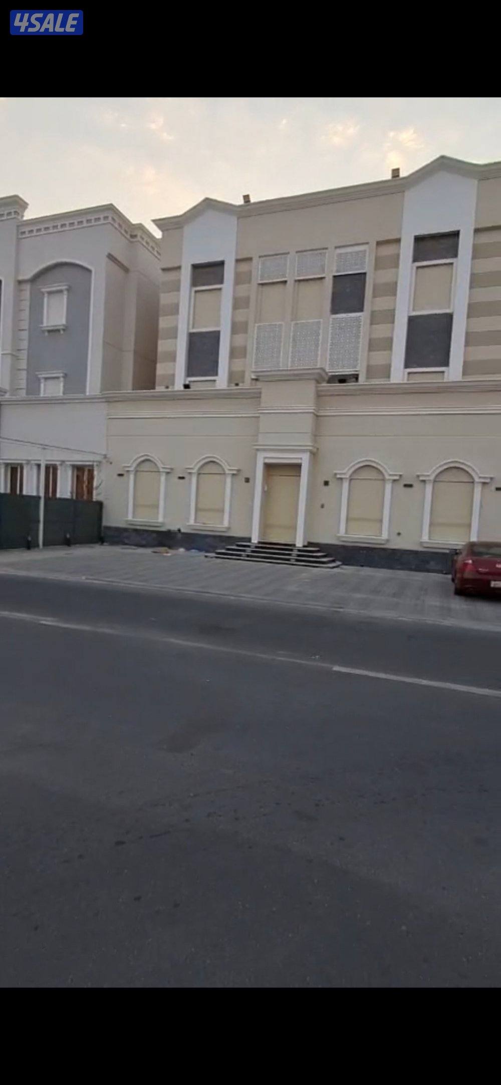 للايجار قسيمة كبيرة ثلاث ادوار موقع ممتاز بطن وضهر مقابل الفرع والمسجد2