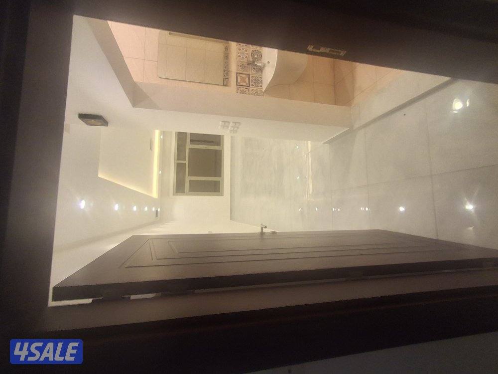 للايجار عدد شقتين كبار جنب بعض دور اول في صباح الاحمد  جداد3