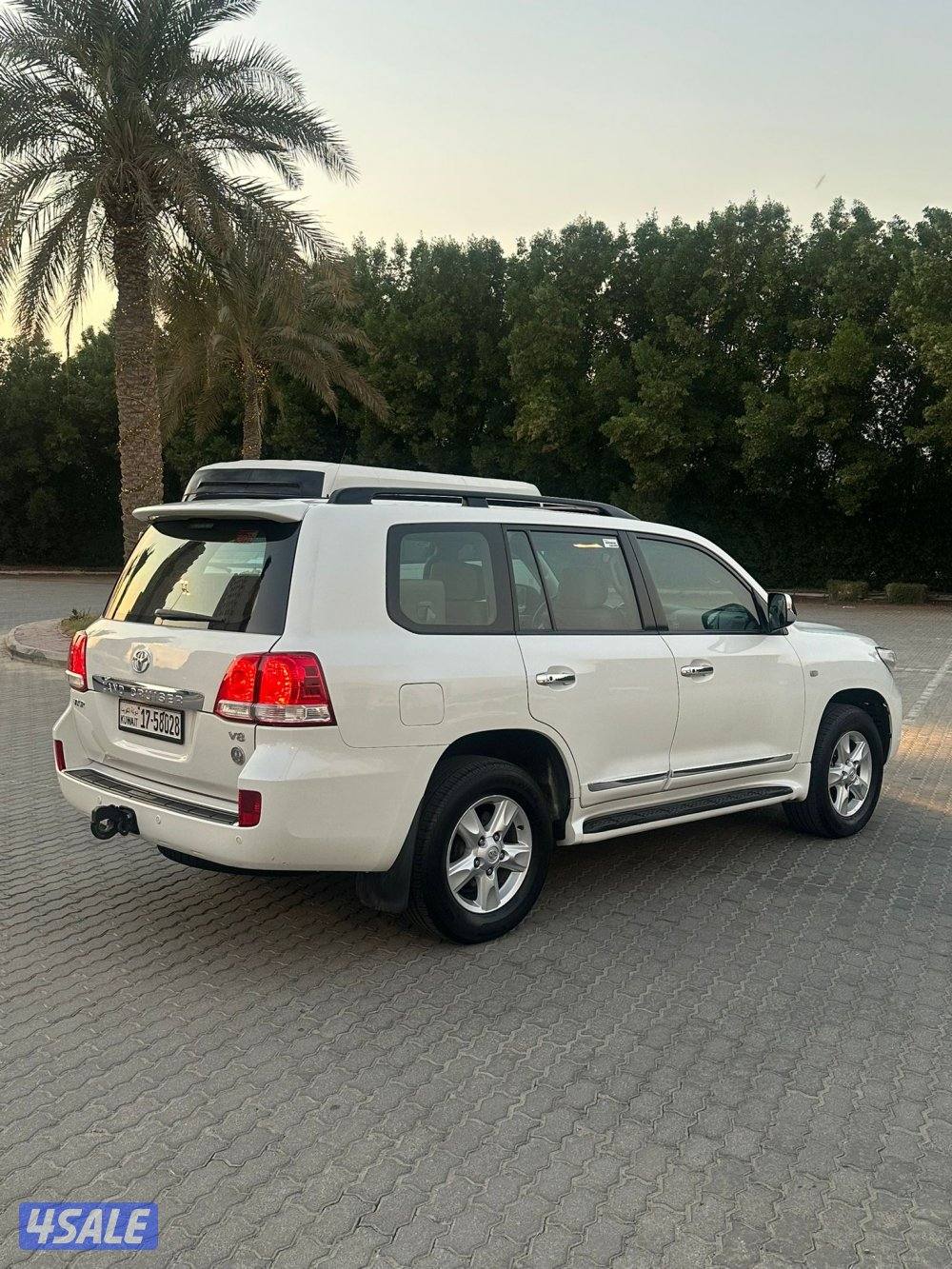 لانـدكـروزر السـايـر VXR2