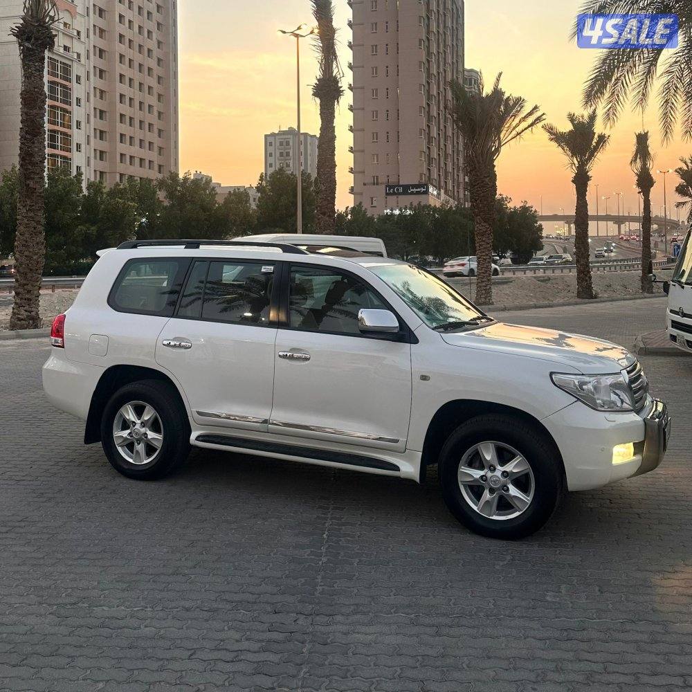 لانـدكـروزر السـايـر VXR5