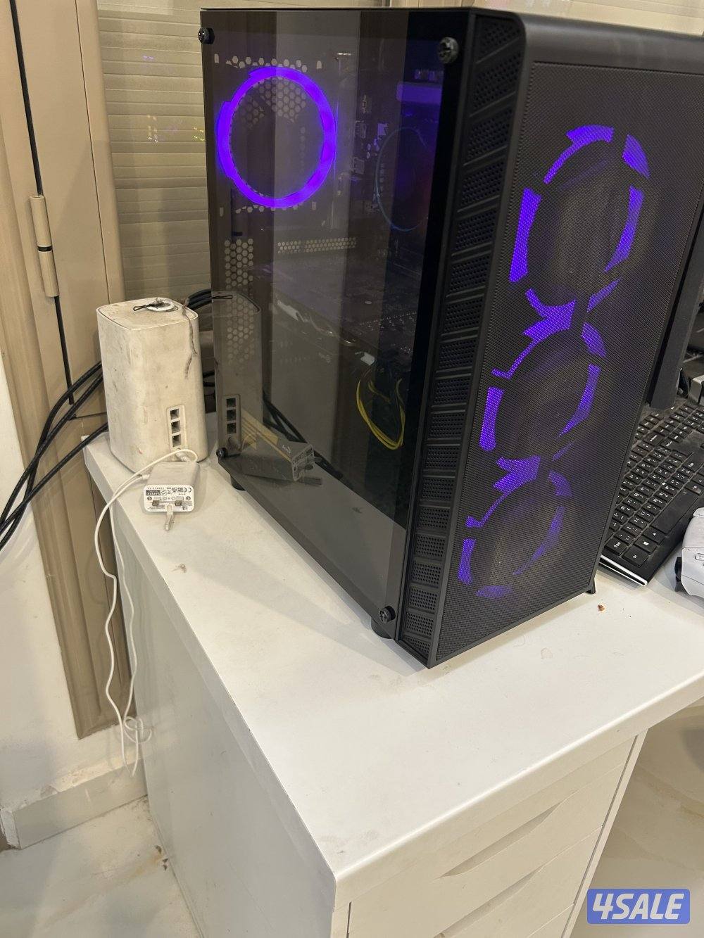 للبيع كمبيوتر قيمنق0