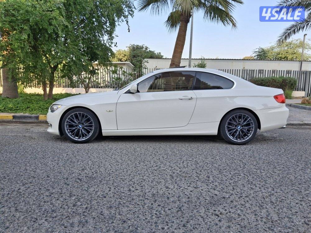 BMW 320i4