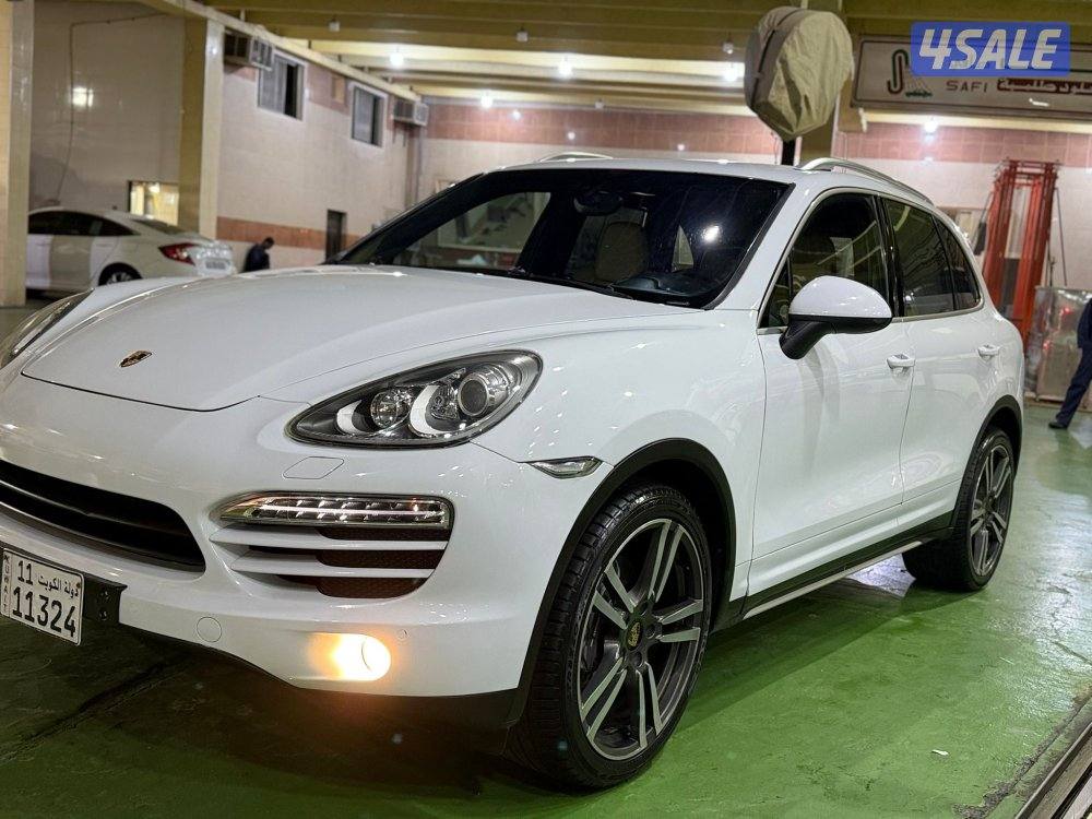 بحاله ممتازه جدا V611