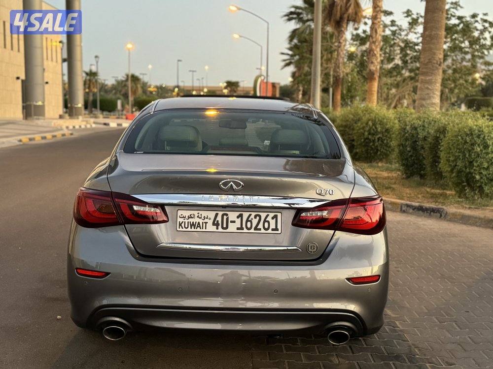 انفينيتي Q70 موديل 2016 صبغ الوكاله بحاله ممتازه6