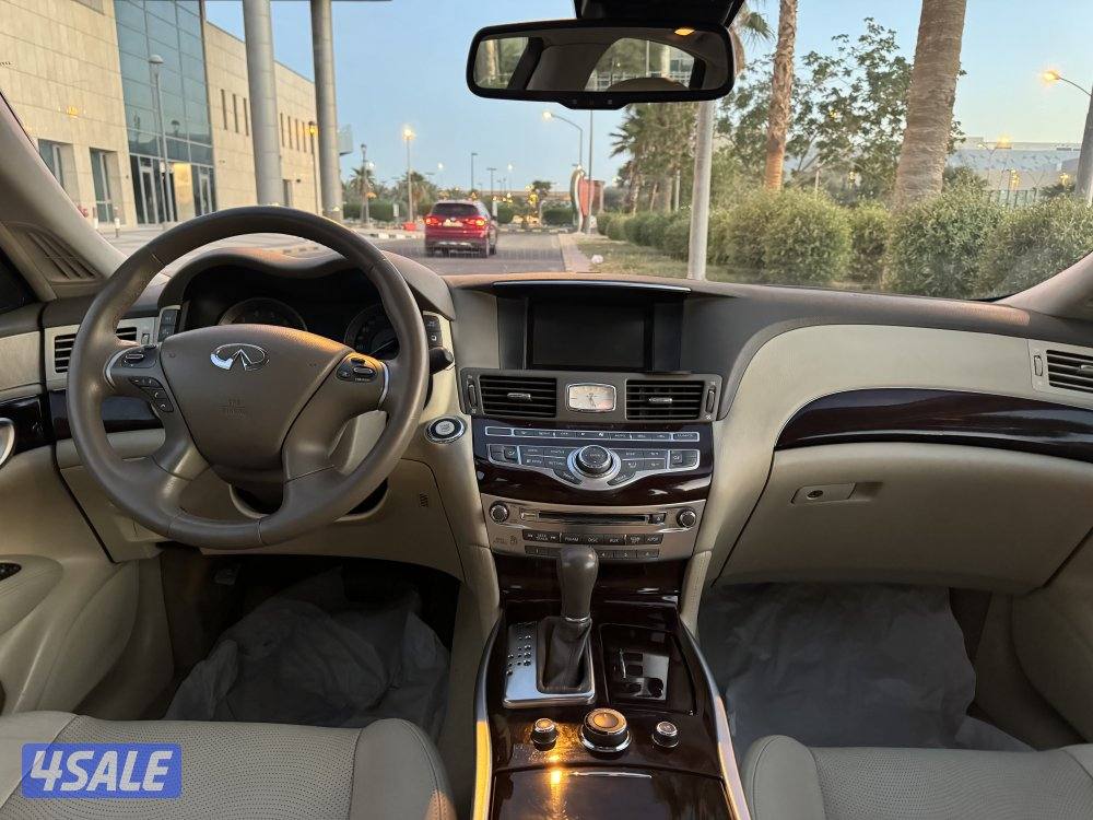 انفينيتي Q70 موديل 2016 صبغ الوكاله بحاله ممتازه9
