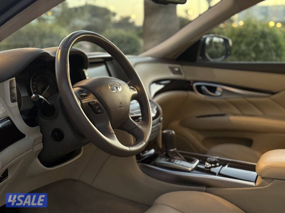 انفينيتي Q70 موديل 2016 صبغ الوكاله بحاله ممتازه15