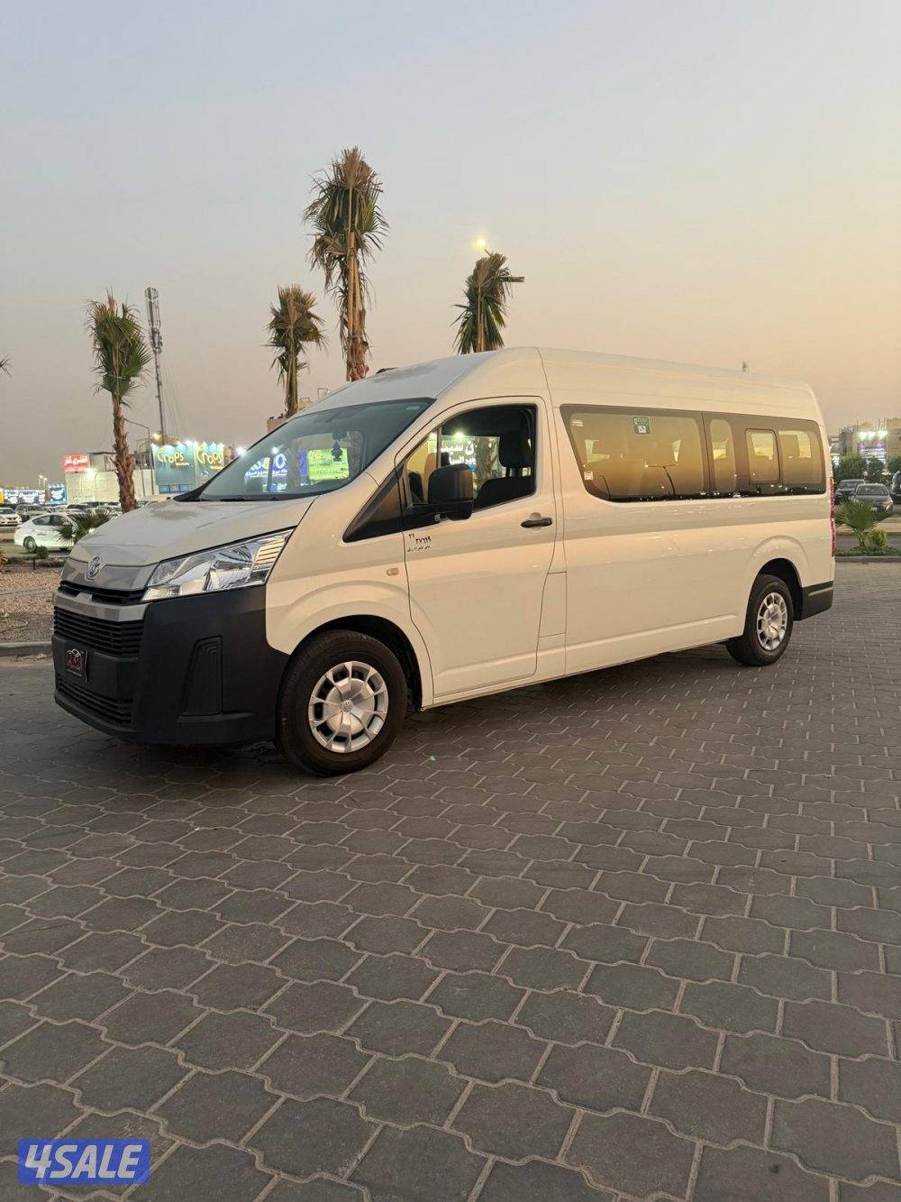 النشاما لبيع وشراء السيارات  تويوتا هياس1