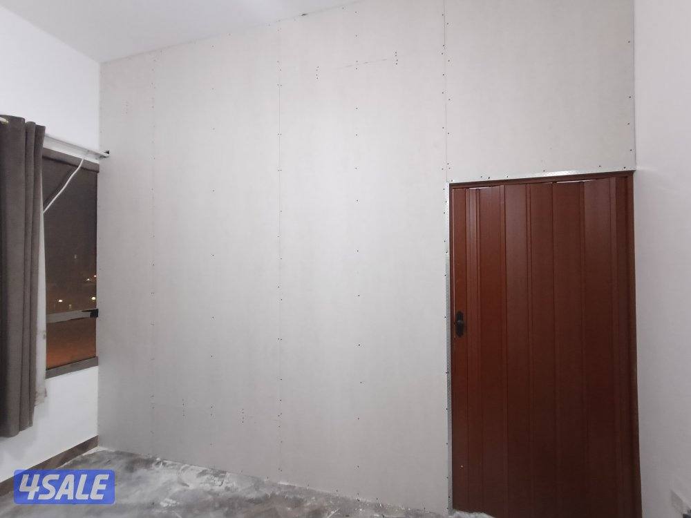 🛠️ أعمال جبس بورد وديكورات داخلية
• جبس بورد – أسقف معلّقة
• بارتيشن13