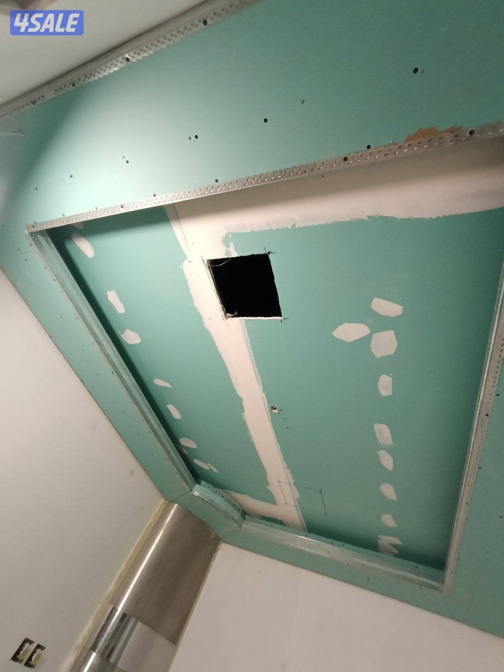 🛠️ أعمال جبس بورد وديكورات داخلية
• جبس بورد – أسقف معلّقة
• بارتيشن14