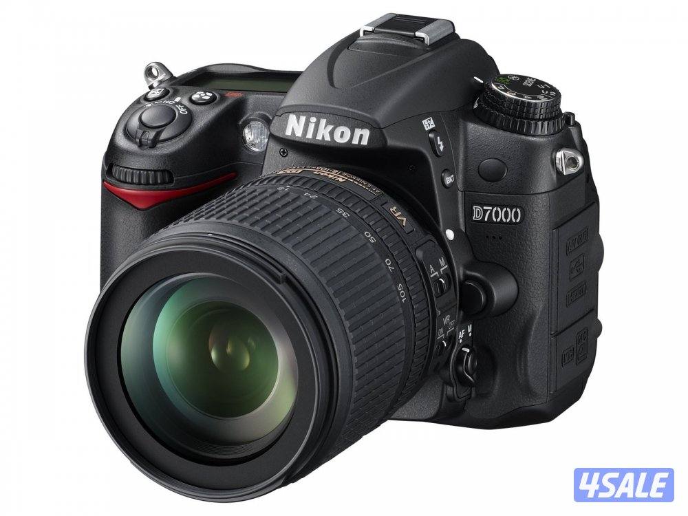 نيكون شبه جديدة ونظيفة جدا مع ملحقات وحقيبة عالية الجودة Nikon D70002