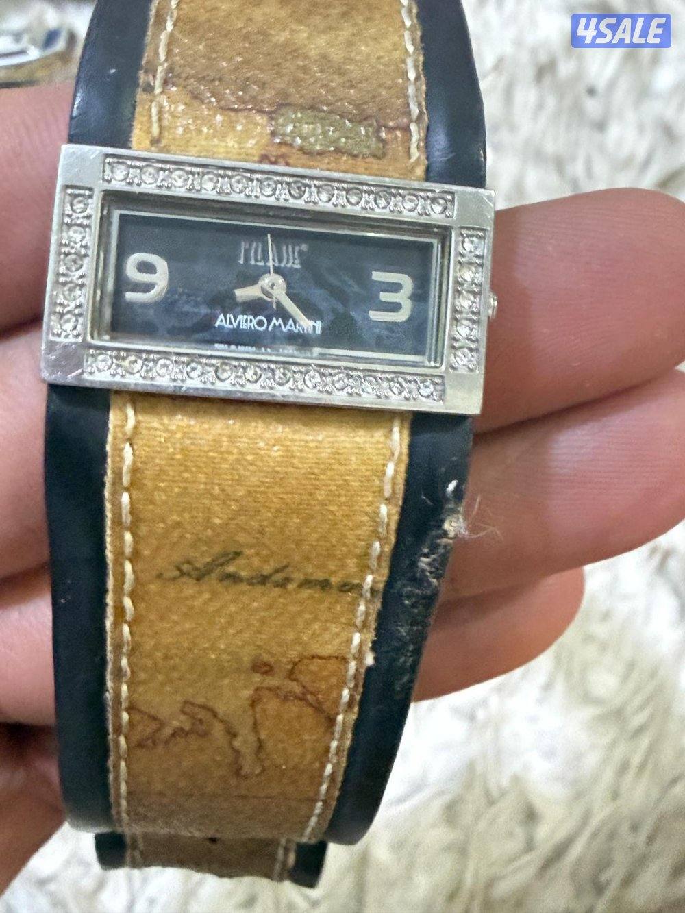 مجموعة ساعات نسائية ماركات مختلفة  بحالة جيدة بيعه جملة7