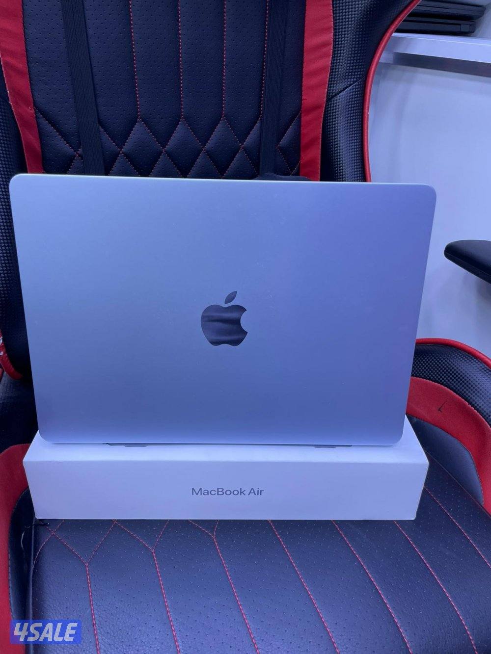 للبيع MacBook Air 13-inch – معالج M42