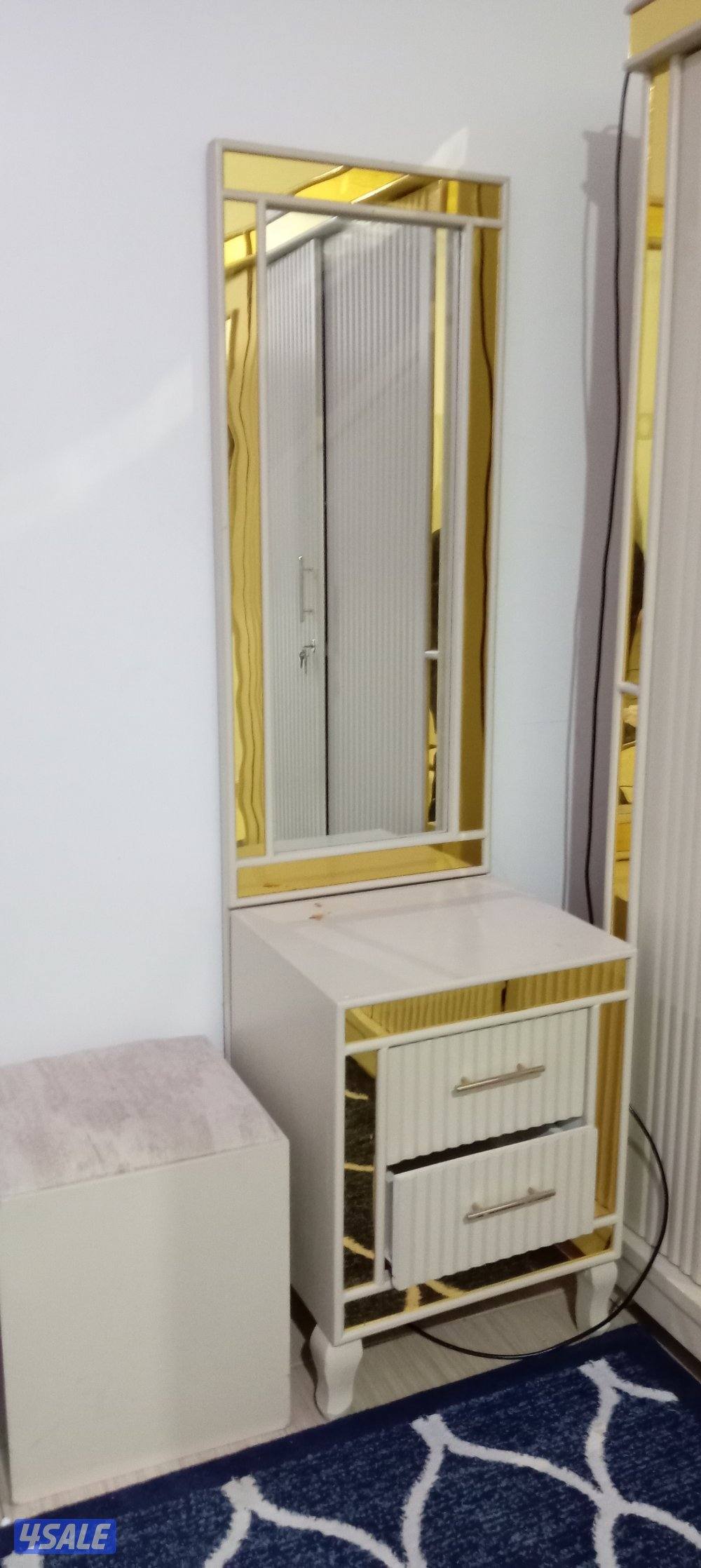 للبيع غرفه نوم كامله2