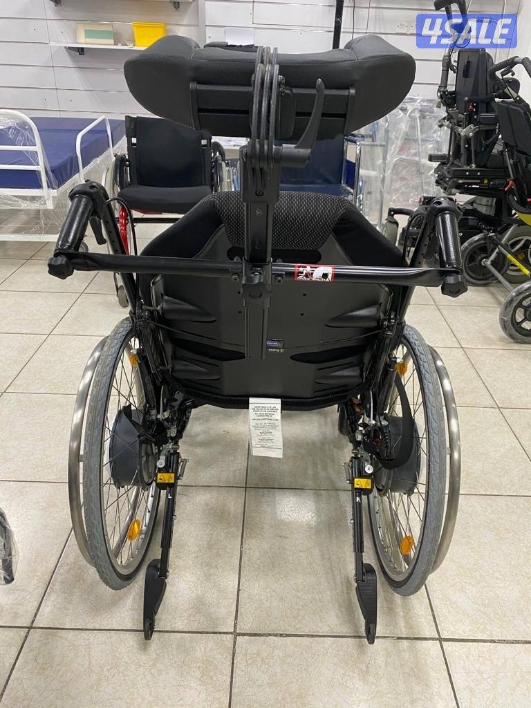 ✨ كرسي متحرك كهربائي ألماني الصنع – راحة كاملة وإمالة حتى التسطـيح! ✨3