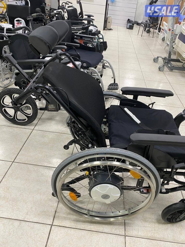 ✨ كرسي متحرك كهربائي ألماني الصنع – راحة كاملة وإمالة حتى التسطـيح! ✨5