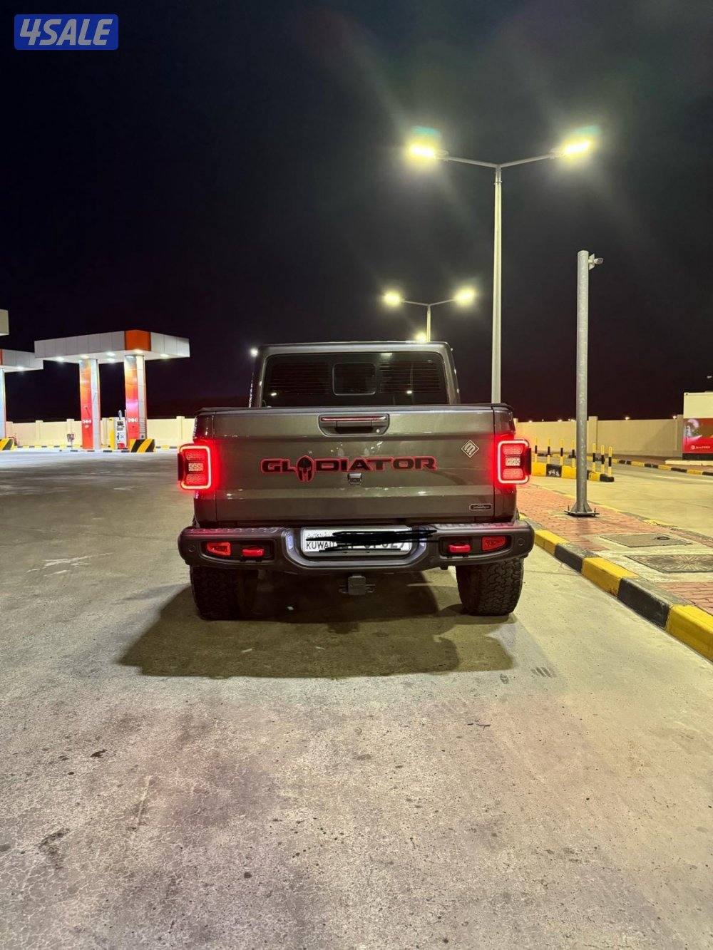 وأنيت رانجلر قلاديتور2