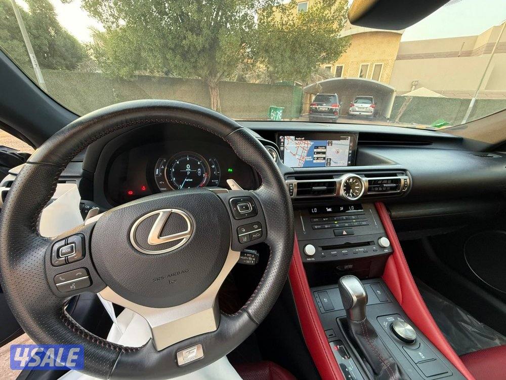 للبيع لكزس 2019 RCF  نظيفه السياره  ماشيه 96 فول اوبشن  جدا نظيفه6