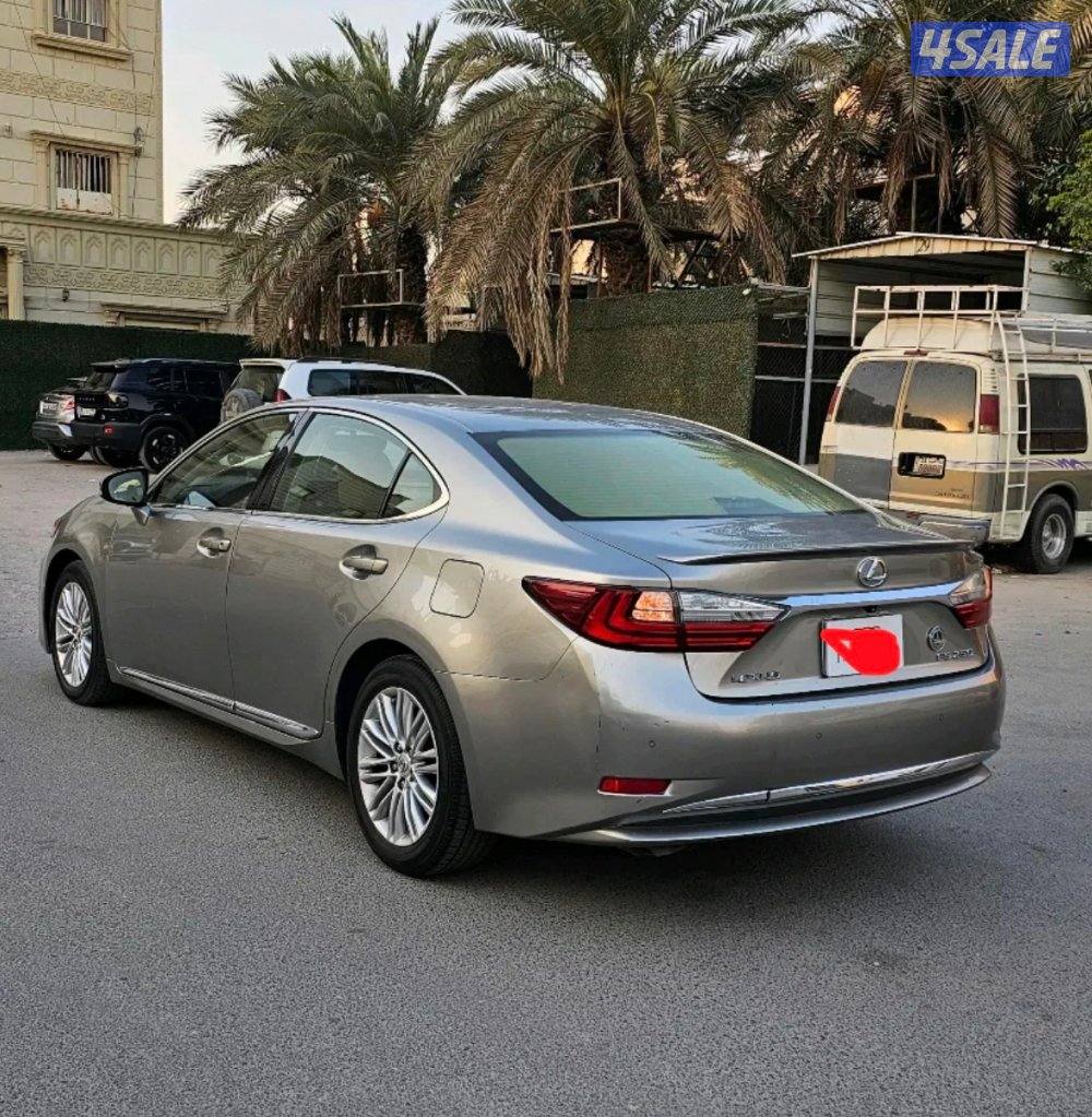 لكزس ES250 سيرفس منتظم بالوكاله بيعه سريعه تواصل مسج واتس اب فقط3