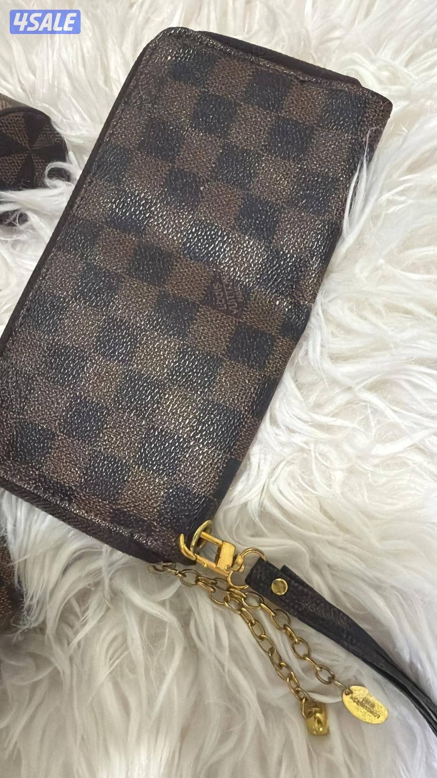 طقم متكامل ثلاث قطع من شنطة نسائية  ثلاث احجام مختلفة2