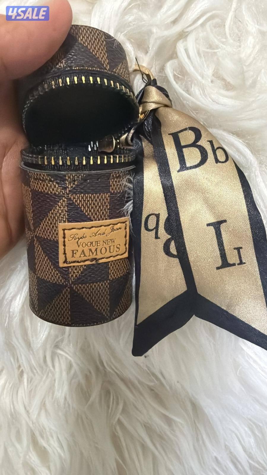 طقم متكامل ثلاث قطع من شنطة نسائية  ثلاث احجام مختلفة3