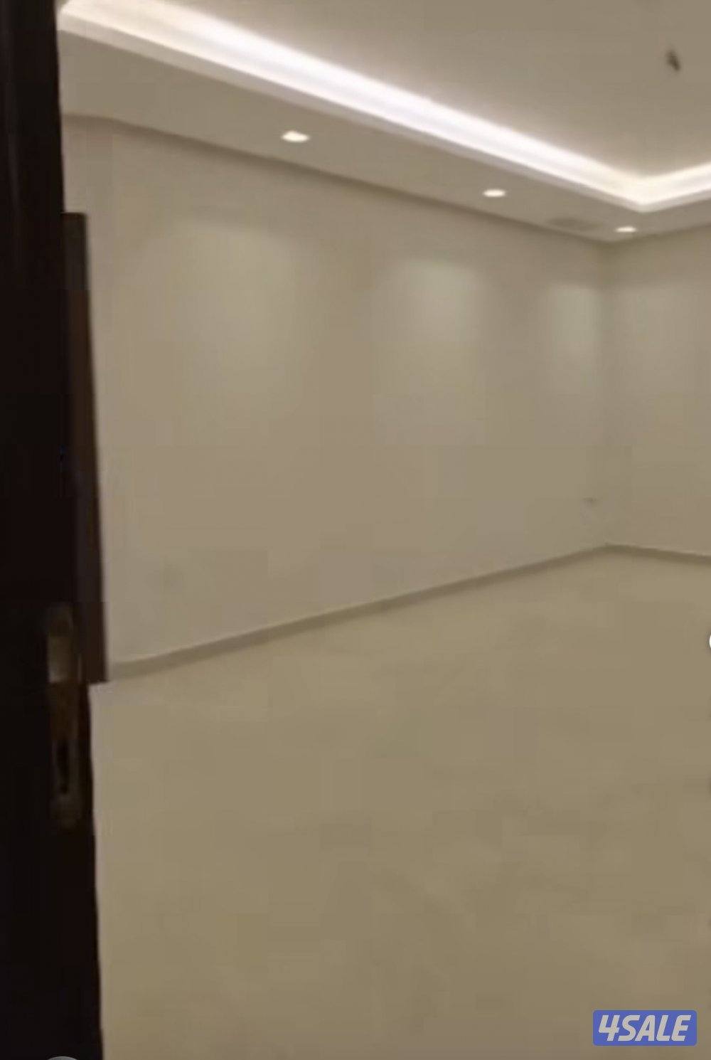 للإيجار شقة جنوب عبدالله المبارك معاريس كويتين فقط2