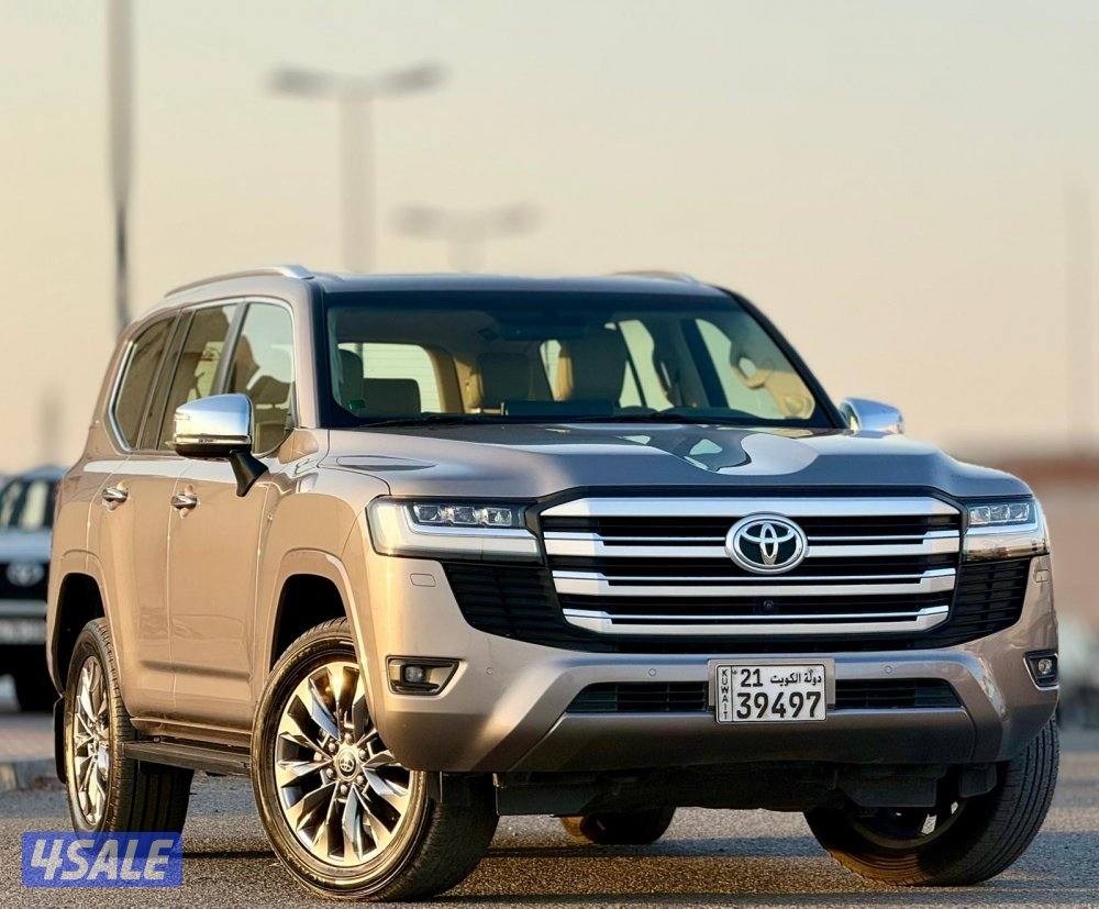 لاندكروزر 2022 VX شرط الفحص بدون تيربو0