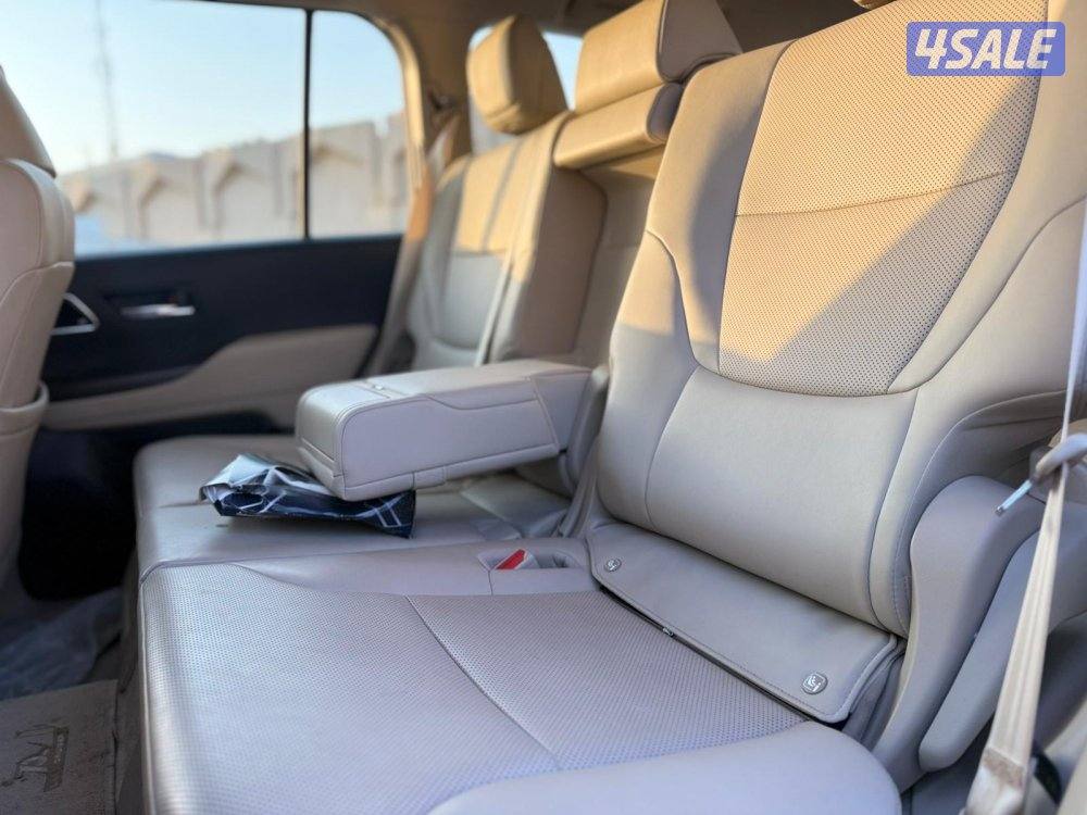 لاندكروزر 2022 VX شرط الفحص بدون تيربو6