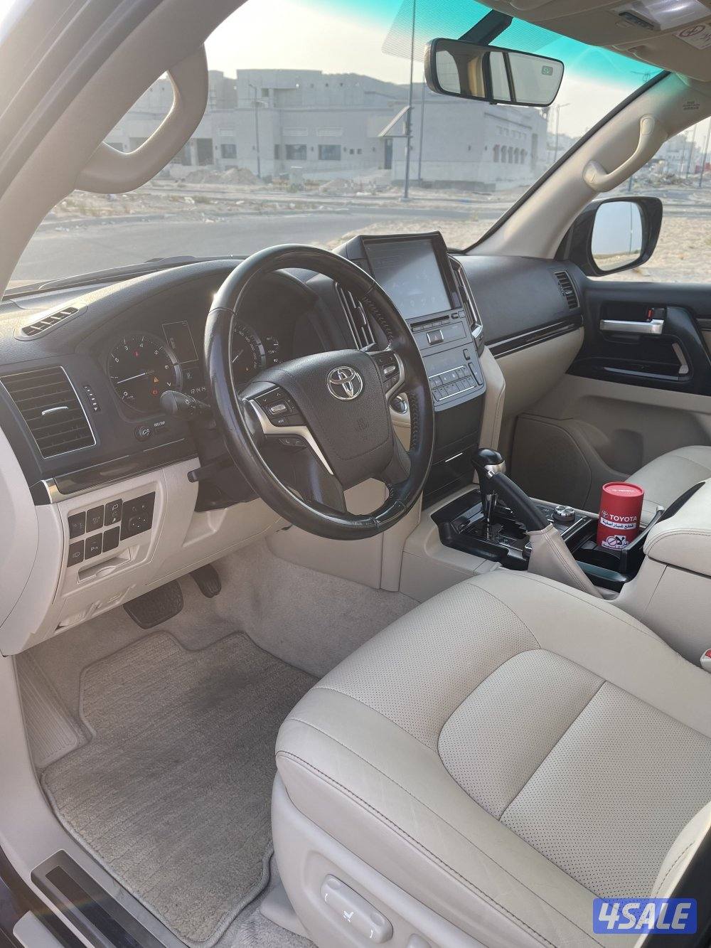 لاندكروزر 2021 قراند تورنق 8 سلندر2