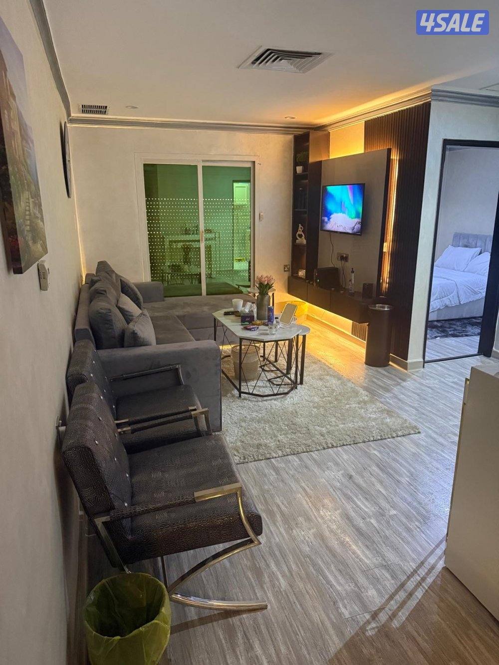 شقه للايجار خلو غرفه وصاله ومطبخ وحمام تشطيب سوبر لوكس0