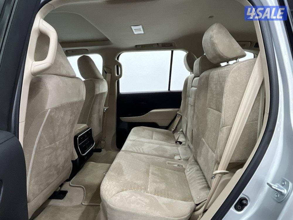 TOYOTA LAND CRUISER 22L3T-GXREF_U3