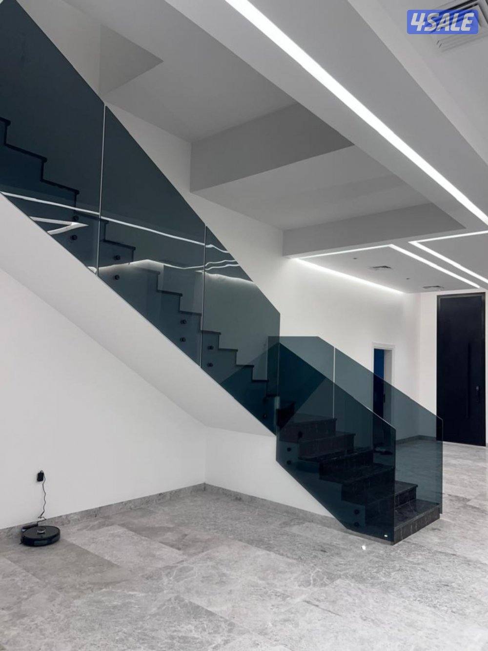 تركيب زجاج ومرايا تركيب شاورات تركيب قواطع زجاج وادربزين زجاج10