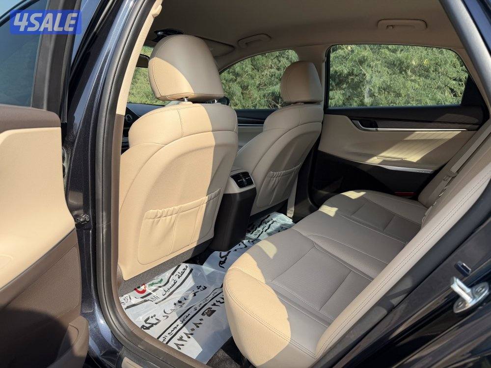 Hyundai azerra 2020.ماشي 36 الف11