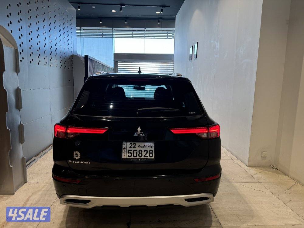 Mitsubishi Outlander4