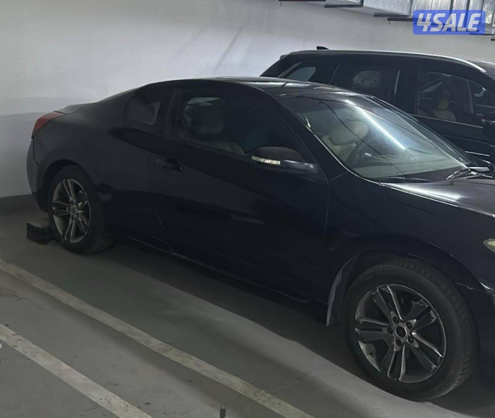 نبسان كوبيه التيما موديل ٢٠١٠ باب واحد ماشية ٢٧٠ الف3