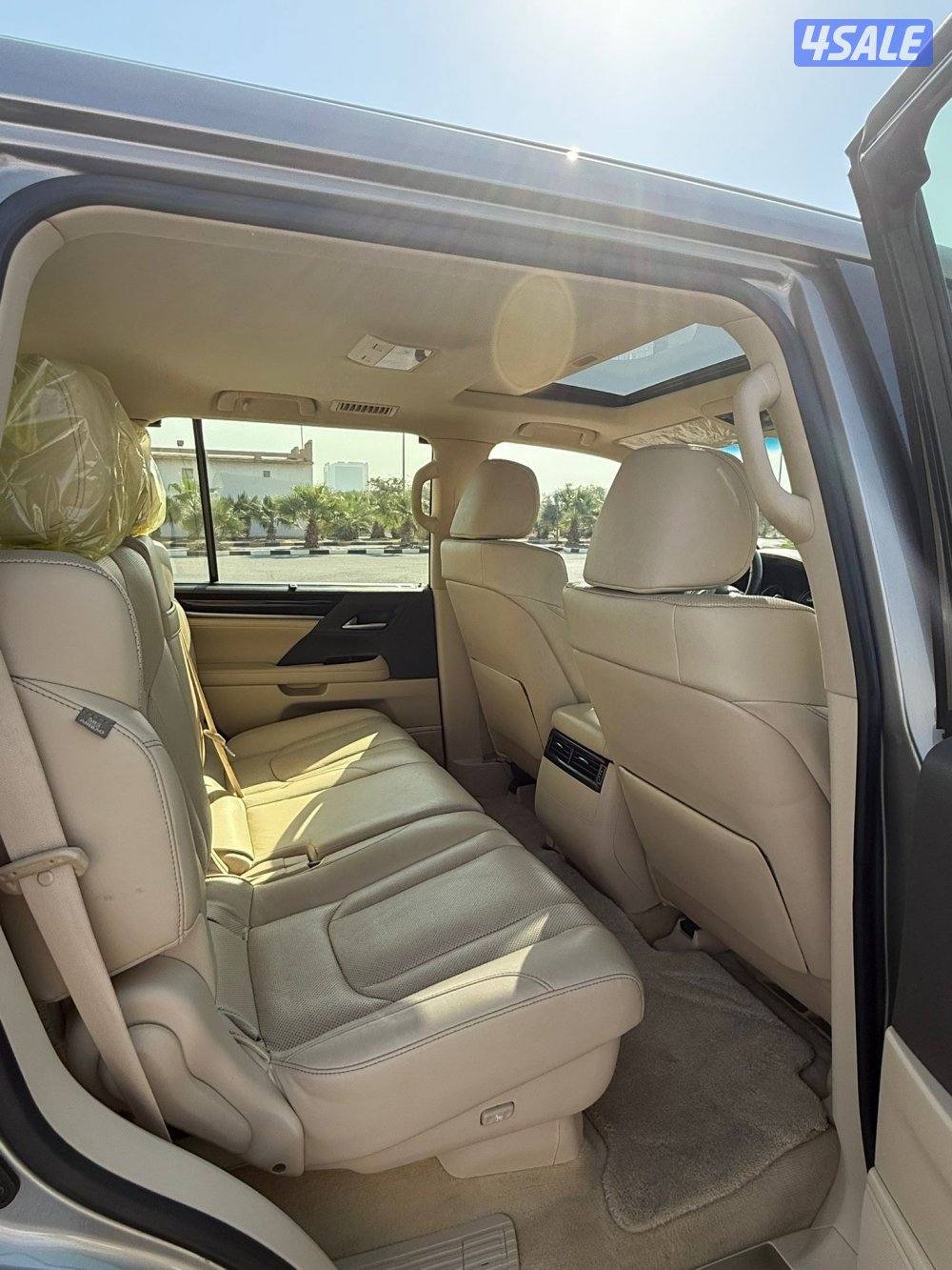 لكزس LX570 الساير 2016 درجه ثانيه بحاله الوكاله عداد 91 الف7