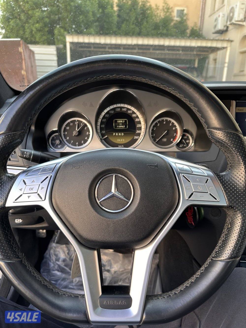 Mercedes E 3501