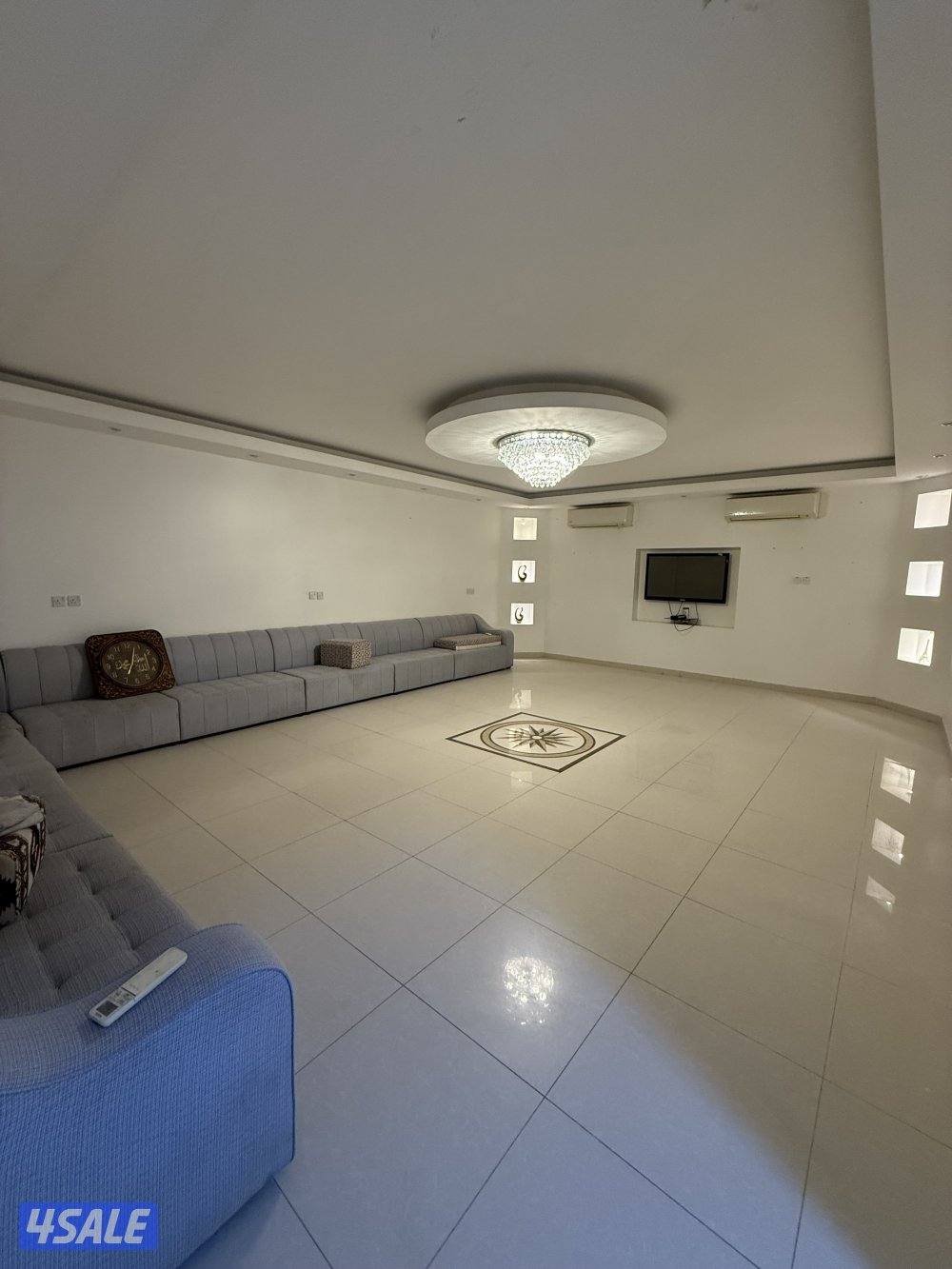 للبيع جاخور بقطعه ٩5