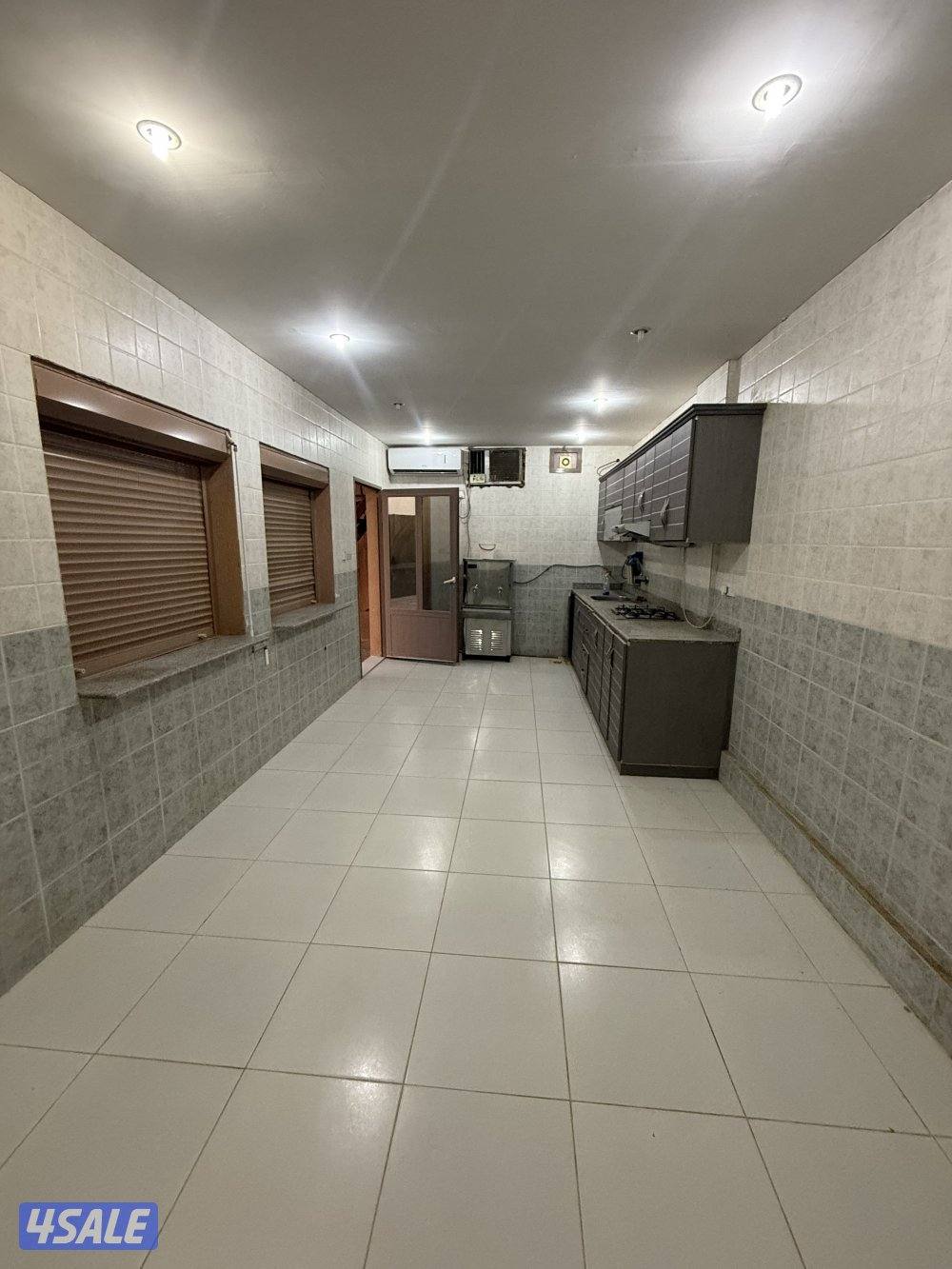 للبيع جاخور بقطعه ٩10